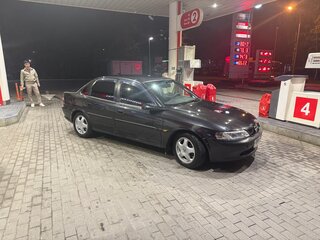2000 Opel Vectra B Рестайлинг, чёрный, 200000 рублей, вид 3