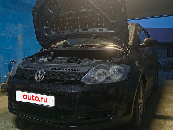 2012 Volkswagen Golf Plus II, чёрный, 680000 рублей - вид 1
