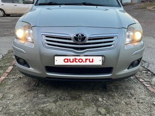 2008 Toyota Avensis II Рестайлинг, серебристый, 900000 рублей, вид 2