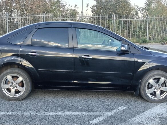 2007 Ford Focus II, чёрный - вид 4