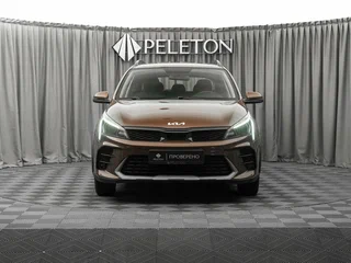 2021 Kia Rio X IV Рестайлинг, коричневый, 1880000 рублей, вид 3