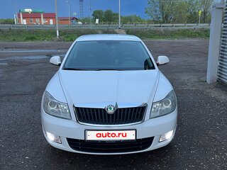 2013 Skoda Octavia II (A5) Рестайлинг, белый, 1000000 рублей, вид 1