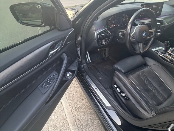 2022 BMW 5 серии 530i xDrive VII (G30/G31/G38) Рестайлинг, чёрный, 6390000 рублей - вид 12