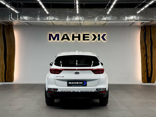 2021 Kia Sportage IV Рестайлинг, белый, 2520000 рублей, вид 5