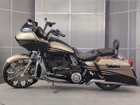 2013 Harley-Davidson CVO Road Glide, серый, 1199000 рублей, вид 5