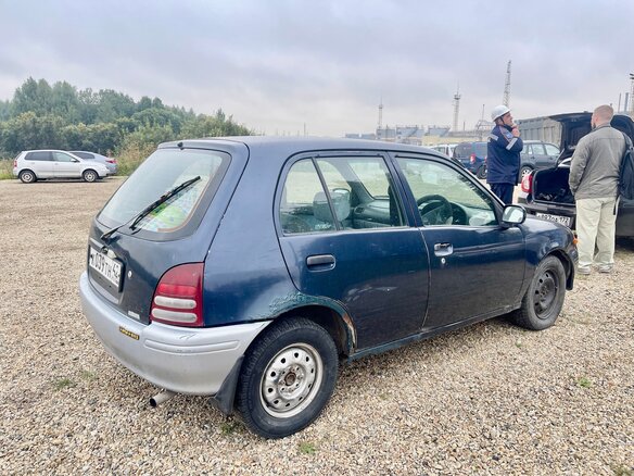 1998 Toyota Starlet V (P90), чёрный, 110000 рублей - вид 4