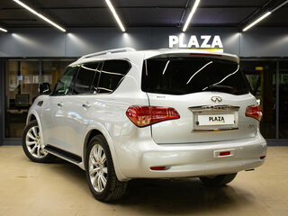 2011 Infiniti QX56 II, серебристый, 2860000 рублей, вид 3