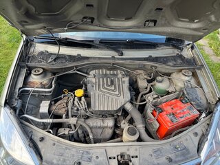 2014 Renault Sandero I, бежевый, 700000 рублей, вид 5