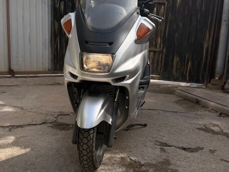 2000 Yamaha Majesty 250, серый, 120000 рублей, вид 1