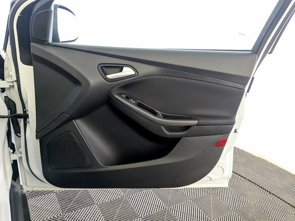 2018 Ford Focus III Рестайлинг, белый, 1180000 рублей - вид 23