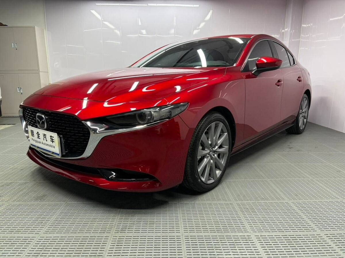 Открыть фотографии: Mazda 3 IV (BP)