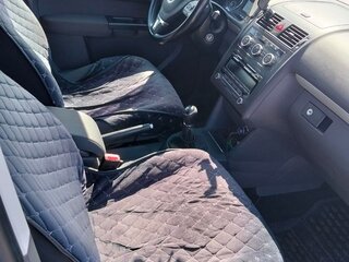 2013 Volkswagen Touran I Рестайлинг 2, серебристый, 1150000 рублей, вид 5