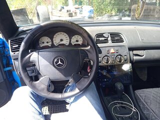 1998 Mercedes-Benz CLK-Класс 200 I (W208), голубой, 400000 рублей, вид 4