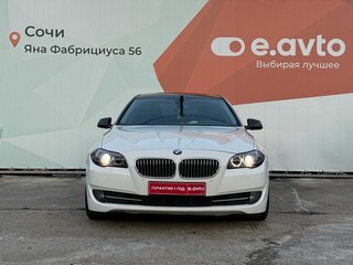 2013 BMW 5 серии 525d xDrive VI (F10/F11/F07), белый, 2300000 рублей, вид 2