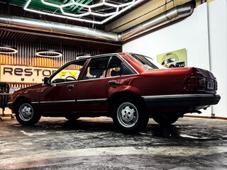1983 Opel Rekord E, пурпурный, 590000 рублей, вид 4