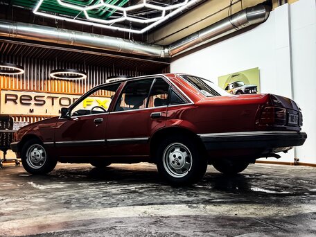 1983 Opel Rekord E, пурпурный, 590000 рублей, вид 4