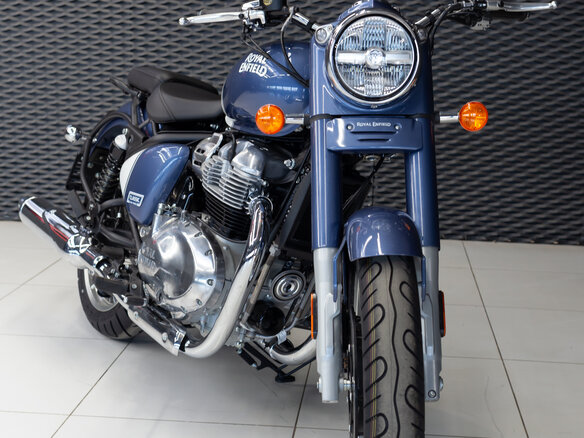 2026 Royal Enfield Classic 650, синий, 703000 рублей - вид 20