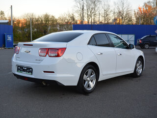 2013 Chevrolet Malibu VIII, белый, 999000 рублей, вид 5