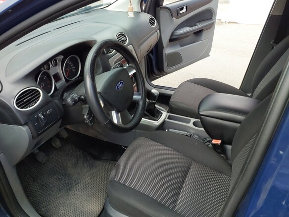 2011 Ford Focus II Рестайлинг, синий - вид 14
