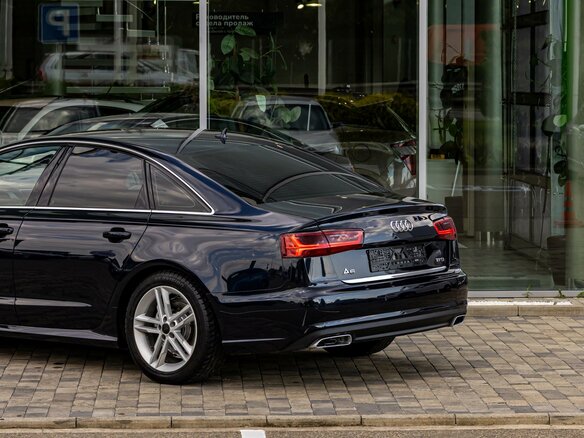 2018 Audi A6 IV (C7) Рестайлинг, чёрный, 1855000 рублей - вид 8