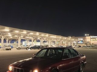 1990 BMW 5 серии 520i III (E34), красный, 400000 рублей, вид 2