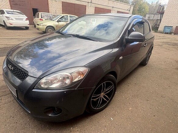 2008 Kia Ceed I, серый, 600000 рублей