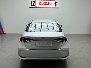 2022 Toyota Corolla XII (E210), серебристый, 1350000 рублей, вид 3