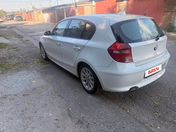 2007 BMW 1 серии 116i I (E81/E82/E87/E88) Рестайлинг, белый, 735000 рублей - вид 4