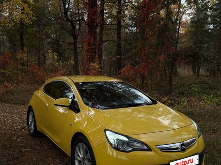 2014 Opel Astra GTC J Рестайлинг, жёлтый, 1250000 рублей, вид 3