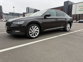 2017 Skoda Superb III, коричневый, 2150000 рублей, вид 5