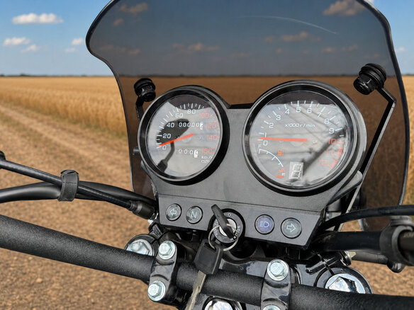 2025 Racer Alpha, серебристый, 90000 рублей - вид 4