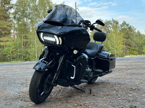 2022 Harley-Davidson Road Glide, чёрный, 1710000 рублей