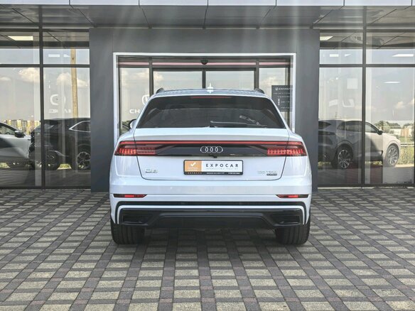 2018 Audi Q8 55 TFSI I (4M), белый - вид 5