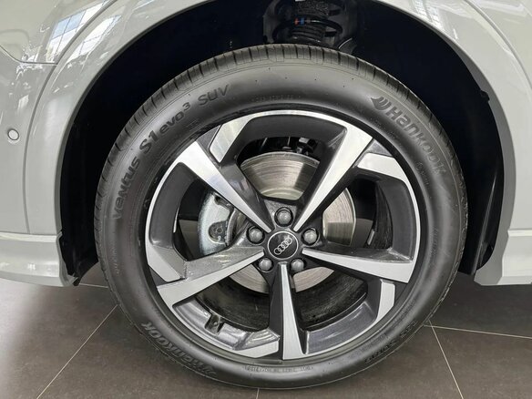 2026 Audi Q3 35 TFSI II (F3), серый, 4130000 рублей - вид 17