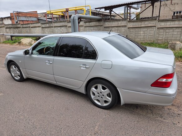 2005 Lexus LS 430 III Рестайлинг, серебристый, 1150000 рублей - вид 2