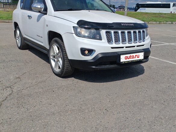 2013 Jeep Compass I Рестайлинг 2, белый, 1150000 рублей - вид 1