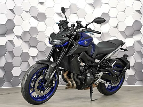 2017 Yamaha MT-09 (FZ-09), синий, 799000 рублей, вид 2