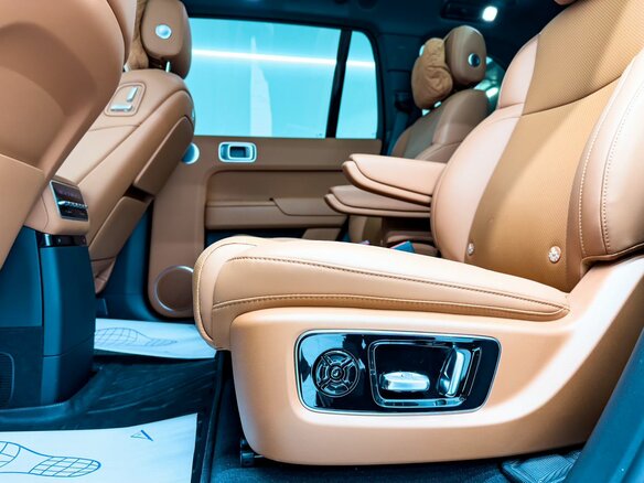 2024 Li Auto (Lixiang) L9 44.5 kWh I, чёрный - вид 26