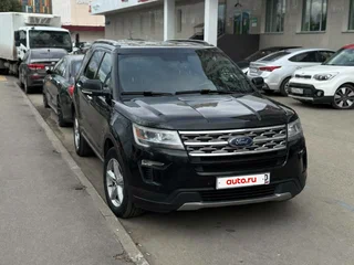 2018 Ford Explorer V Рестайлинг 2, чёрный, 2290000 рублей, вид 2