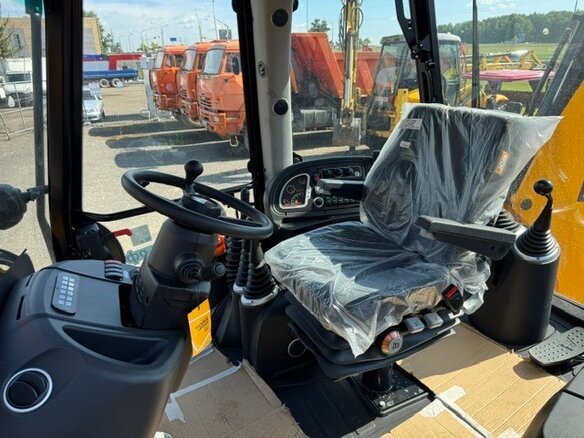 2026 JCB 4CX, жёлтый, 17990000 рублей - вид 12