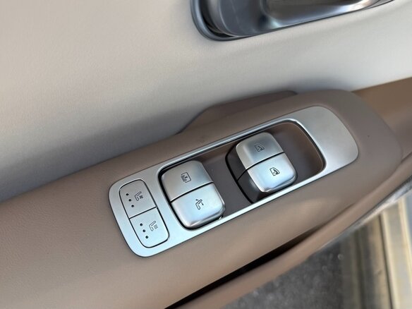 2026 Changan Qiyuan A06 51.48 kWh, серебристый, 2150000 рублей - вид 15