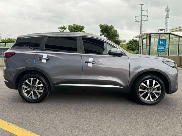 2024 Chery Tiggo 7 II Рестайлинг, серый, 1600000 рублей - вид 3