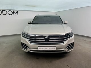 2022 Volkswagen Touareg III, бежевый, 6550000 рублей, вид 3