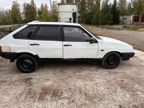 2000 Lada (ВАЗ) 2109, белый, 47000 рублей - вид 3