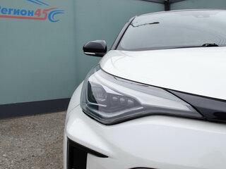 2020 Toyota C-HR I Рестайлинг, белый, 1572000 рублей, вид 4