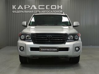 2013 Toyota Land Cruiser 200 Series Рестайлинг 1, серебристый, 3000000 рублей, вид 3