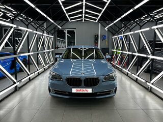 2014 BMW 7 серии Long 750Li V (F01/F02/F04) Рестайлинг, голубой, 5000000 рублей, вид 4
