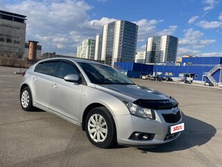 2012 Chevrolet Cruze I, серебристый, 650000 рублей, вид 3