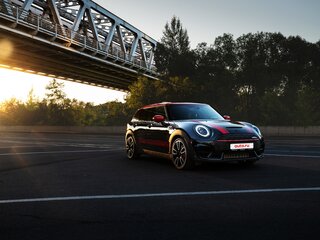 2022 Mini Clubman JCW John Cooper Works II Рестайлинг, чёрный, 4094000 рублей, вид 1