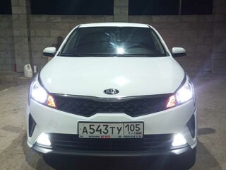 2020 Kia Rio IV, белый, 1150000 рублей, вид 2